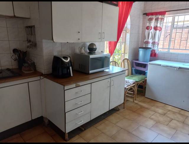 3 BEDROOM HOUSE FOR SALE IN WITFIELD